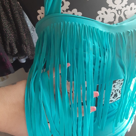 ๐งโโ๏ธ๐Plus Size Fringe 2 piece- High Wasted๐๐งโโ - Picture 4 of 5